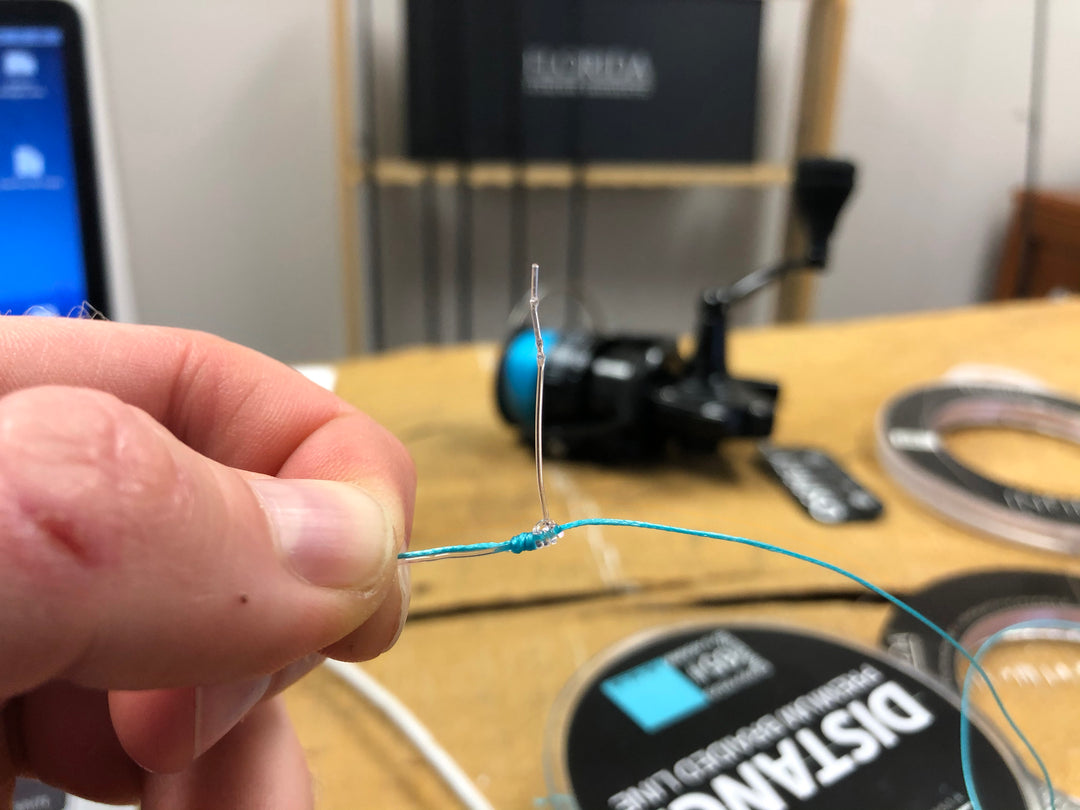 How to Tie a Leader to a Main Line (Braided Fishing Line or Monofilament Fishing Line) Using a Uni to Uni Knot